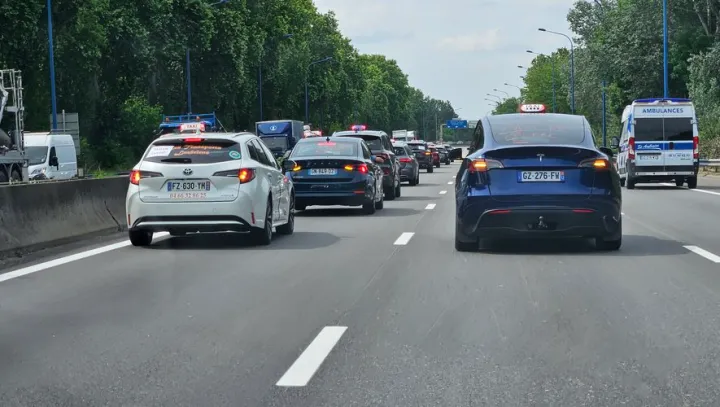 Réforme du transport sanitaire : ce qui change pour les taxis depuis le 1ᵉʳ octobre 2025