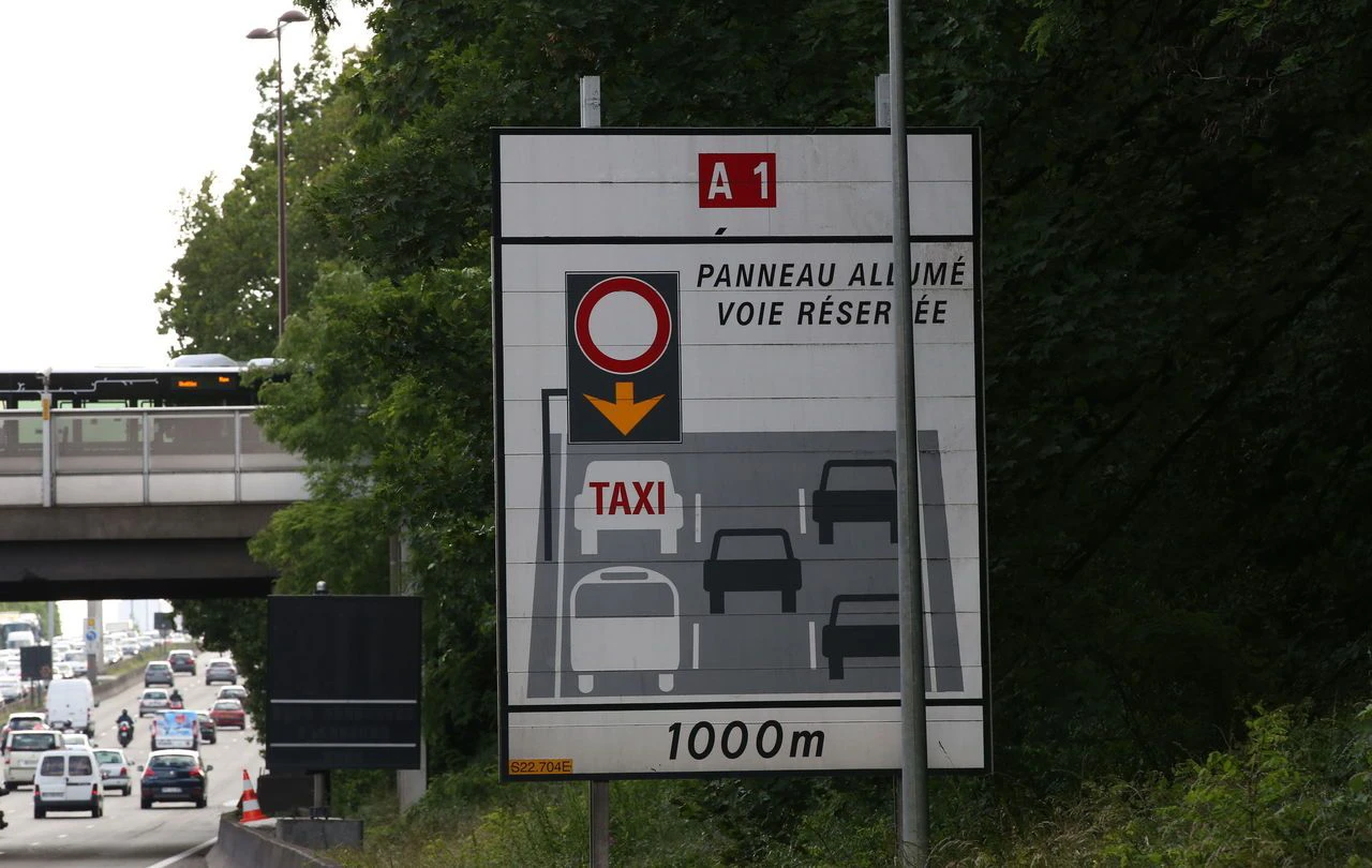 La voie réservée : Avantage opérationnel pour les taxis parisiens