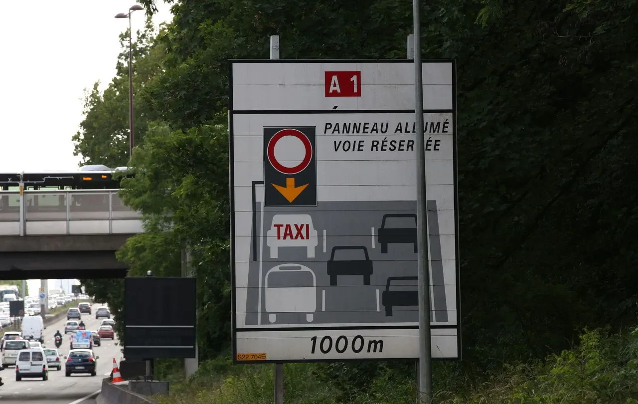 La voie réservée : Avantage opérationnel pour les taxis parisiens
